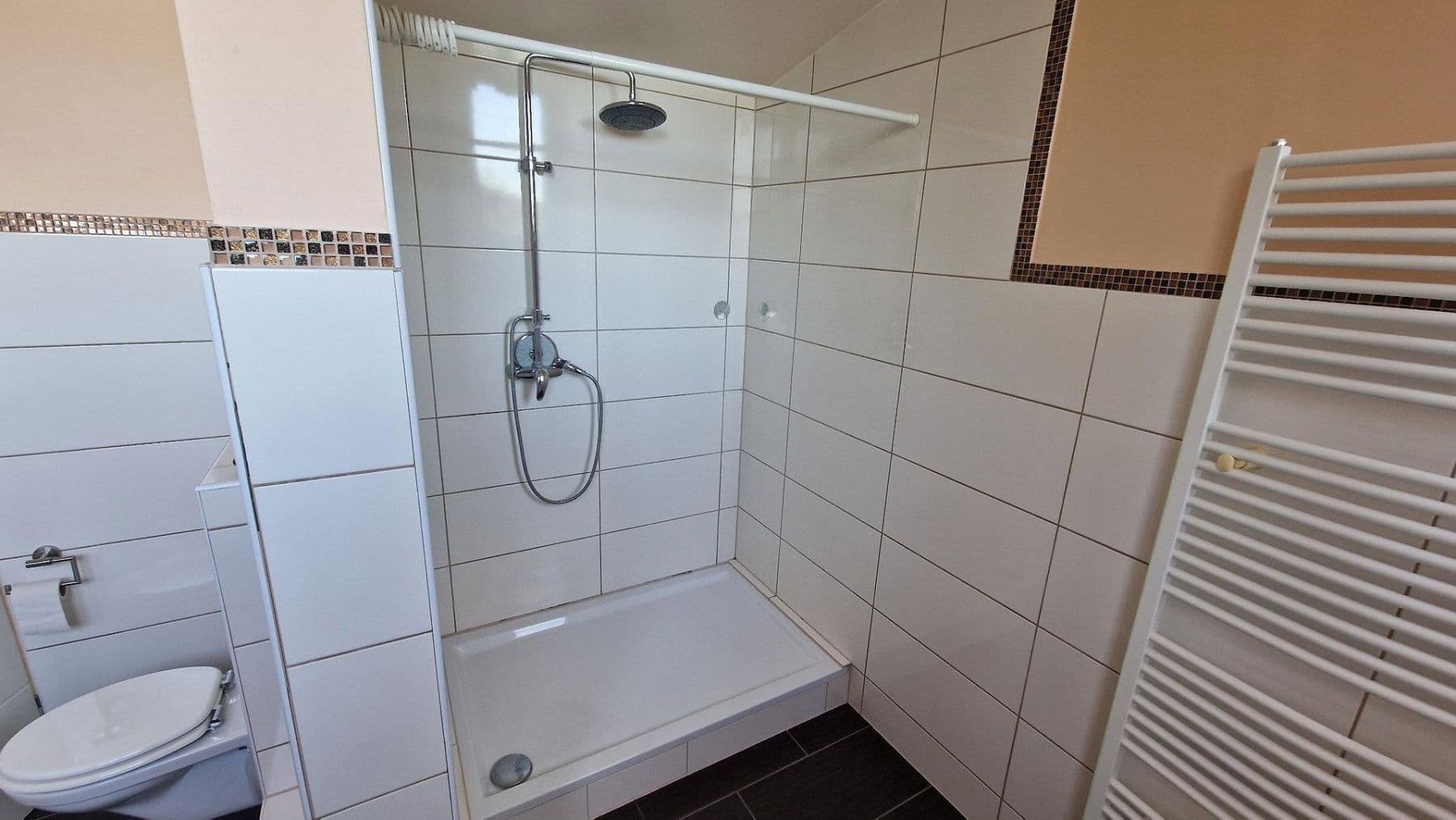 Prodej domu 210 m², pozemek 1.451 m², Am Kirschberg 29, Worms, Porýní-Falc Prodej domu 210 m², pozemek 1.451 m², Am Kirschberg 29, Worms, Porýní-Falc