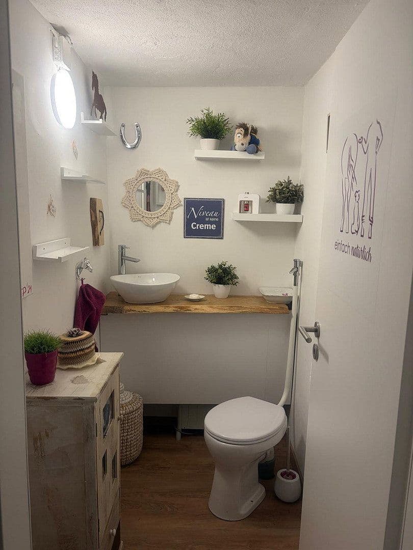 Prodej domu 175 m², pozemek 1.797 m², St.-Martin-Str. 20, Daiting, Bavorsko Prodej domu 175 m², pozemek 1.797 m², St.-Martin-Str. 20, Daiting, Bavorsko