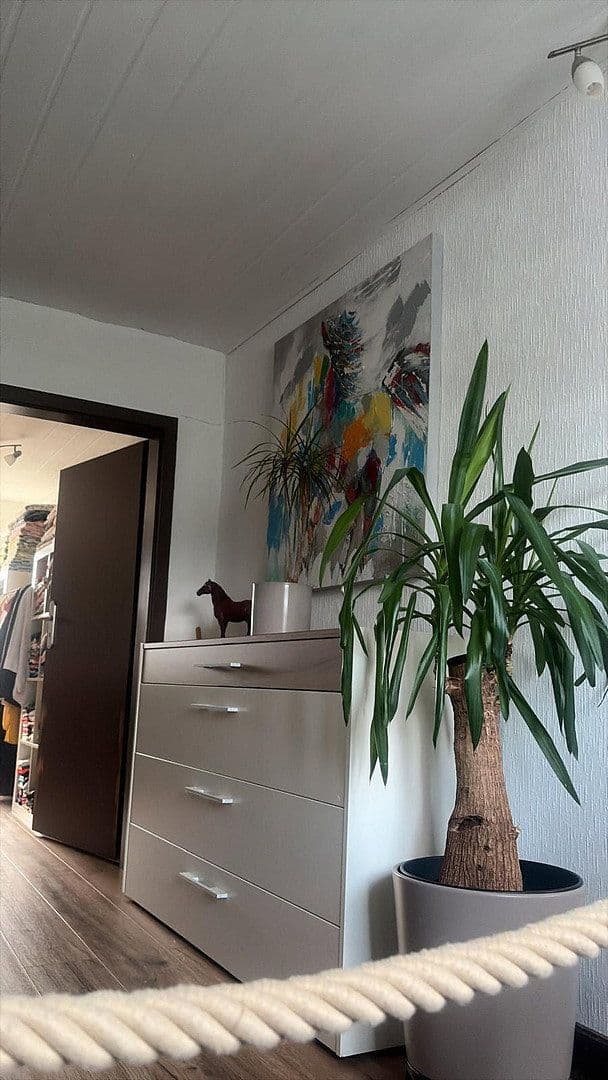 Prodej domu 175 m², pozemek 1.797 m², St.-Martin-Str. 20, Daiting, Bavorsko Prodej domu 175 m², pozemek 1.797 m², St.-Martin-Str. 20, Daiting, Bavorsko
