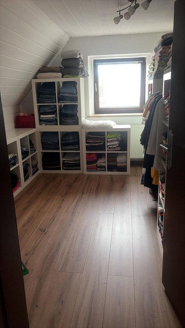 Prodej domu 175 m², pozemek 1.797 m², St.-Martin-Str. 20, Daiting, Bavorsko Prodej domu 175 m², pozemek 1.797 m², St.-Martin-Str. 20, Daiting, Bavorsko