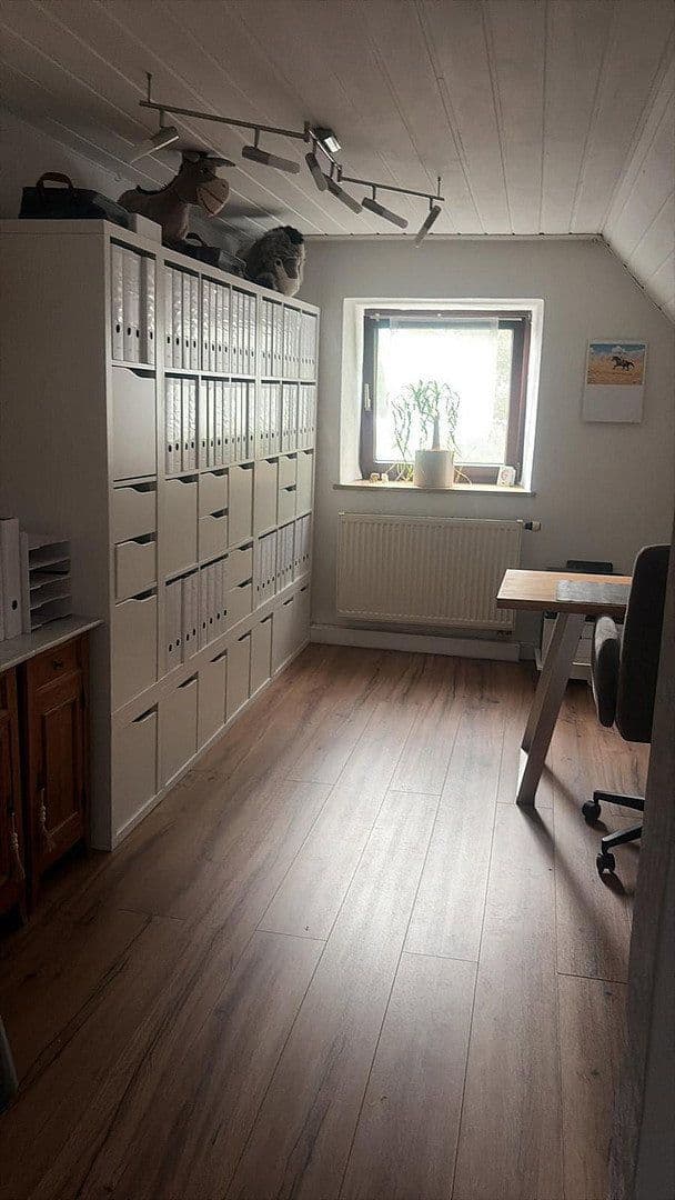 Prodej domu 175 m², pozemek 1.797 m², St.-Martin-Str. 20, Daiting, Bavorsko Prodej domu 175 m², pozemek 1.797 m², St.-Martin-Str. 20, Daiting, Bavorsko