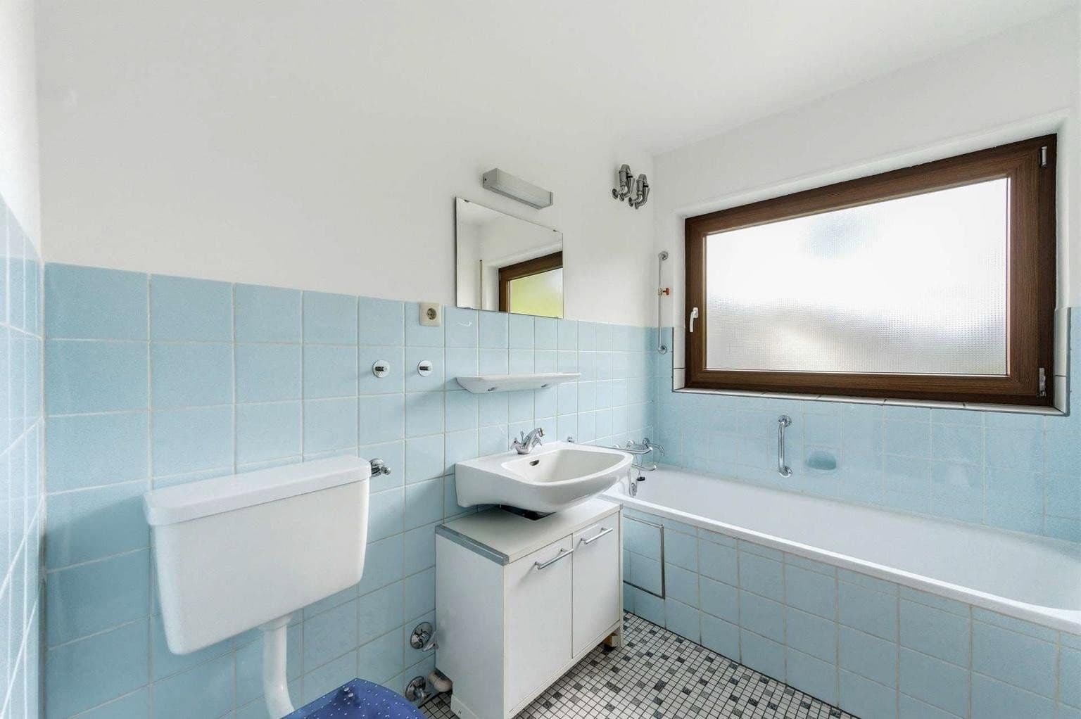 Pronájem bytu 3+1 70 m², Spitzwegstraße 23, Heilbronn-Sontheim, Bádensko-Württembersko Pronájem bytu 3+1 70 m², Spitzwegstraße 23, Heilbronn-Sontheim, Bádensko-Württembersko
