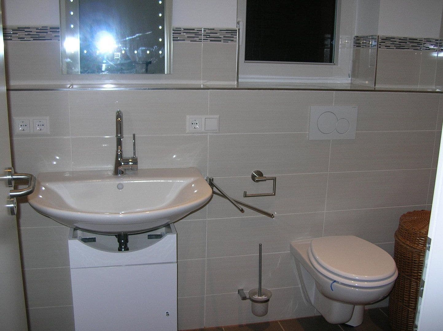 Pronájem bytu 2+1 70 m², Karlsruhe, Bádensko-Württembersko Pronájem bytu 2+1 70 m², Karlsruhe, Bádensko-Württembersko