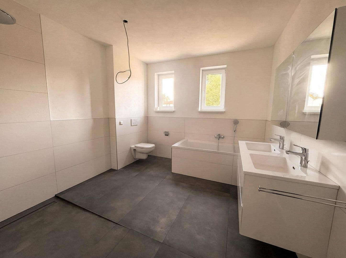 Pronájem bytu 3+1 96 m², Jockgrim, Porýní-Falc Pronájem bytu 3+1 96 m², Jockgrim, Porýní-Falc