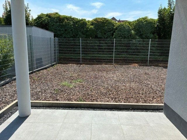 Pronájem bytu 3+1 96 m², Jockgrim, Porýní-Falc Pronájem bytu 3+1 96 m², Jockgrim, Porýní-Falc