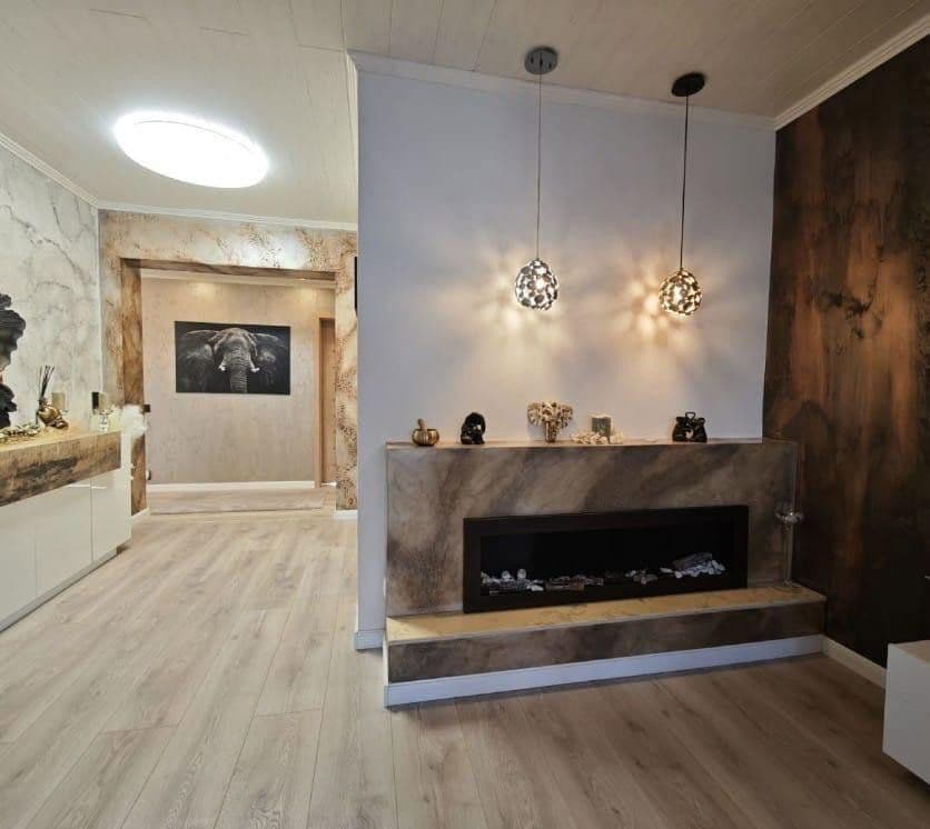 Prodej domu 404 m², pozemek 416 m², Tiefenbronn, Bádensko-Württembersko Prodej domu 404 m², pozemek 416 m², Tiefenbronn, Bádensko-Württembersko