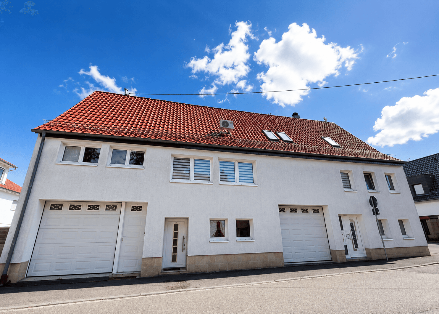 Prodej domu 404 m², pozemek 416 m², Tiefenbronn, Bádensko-Württembersko Prodej domu 404 m², pozemek 416 m², Tiefenbronn, Bádensko-Württembersko