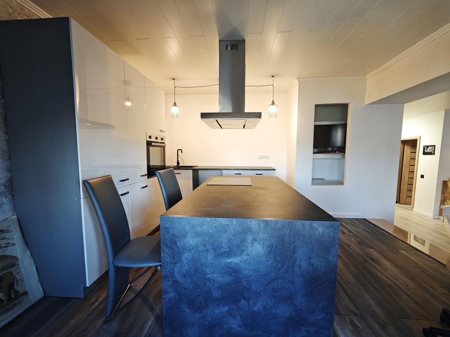 Prodej domu 404 m², pozemek 416 m², Tiefenbronn, Bádensko-Württembersko Prodej domu 404 m², pozemek 416 m², Tiefenbronn, Bádensko-Württembersko