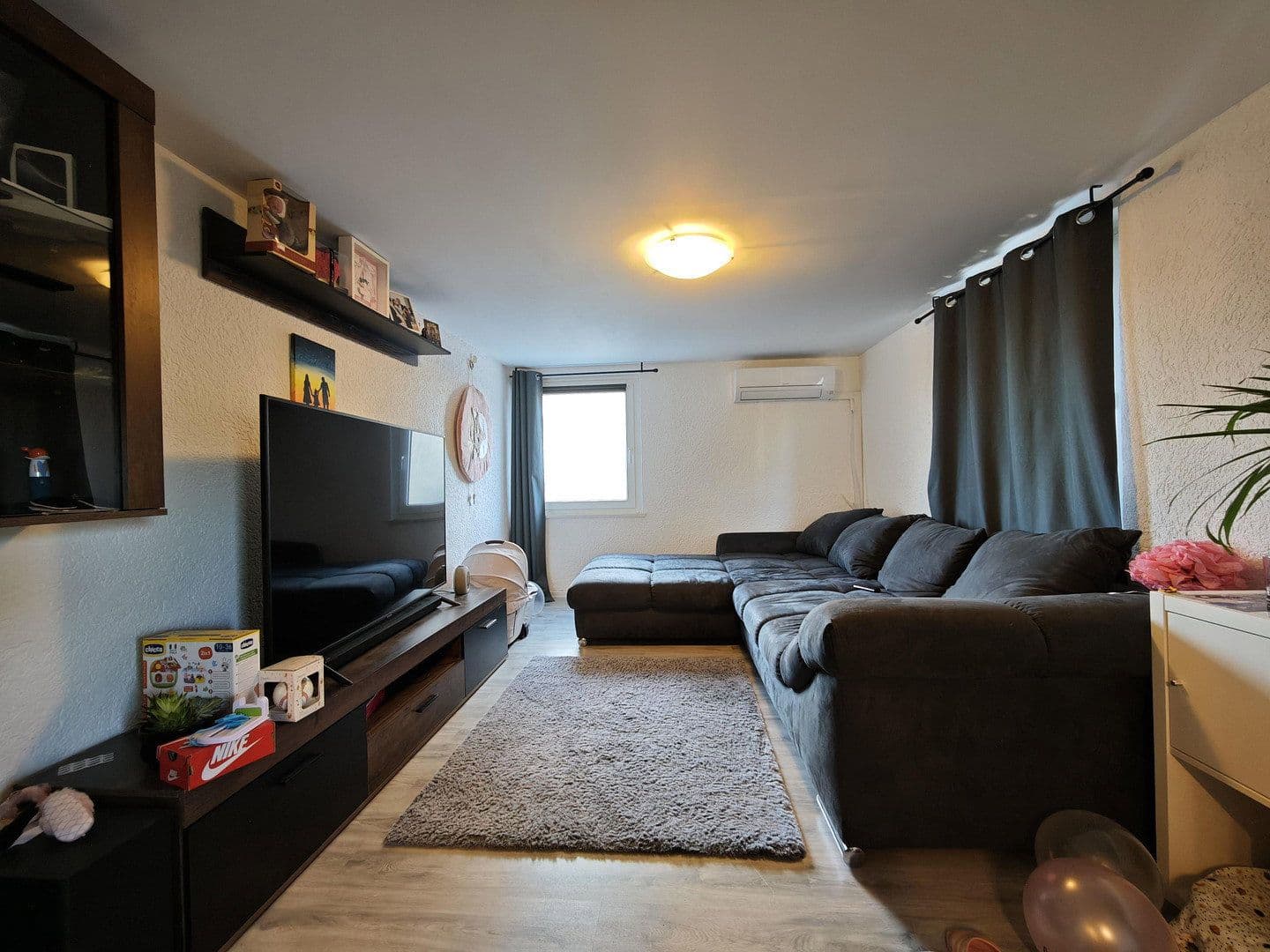 Prodej domu 404 m², pozemek 416 m², Tiefenbronn, Bádensko-Württembersko Prodej domu 404 m², pozemek 416 m², Tiefenbronn, Bádensko-Württembersko