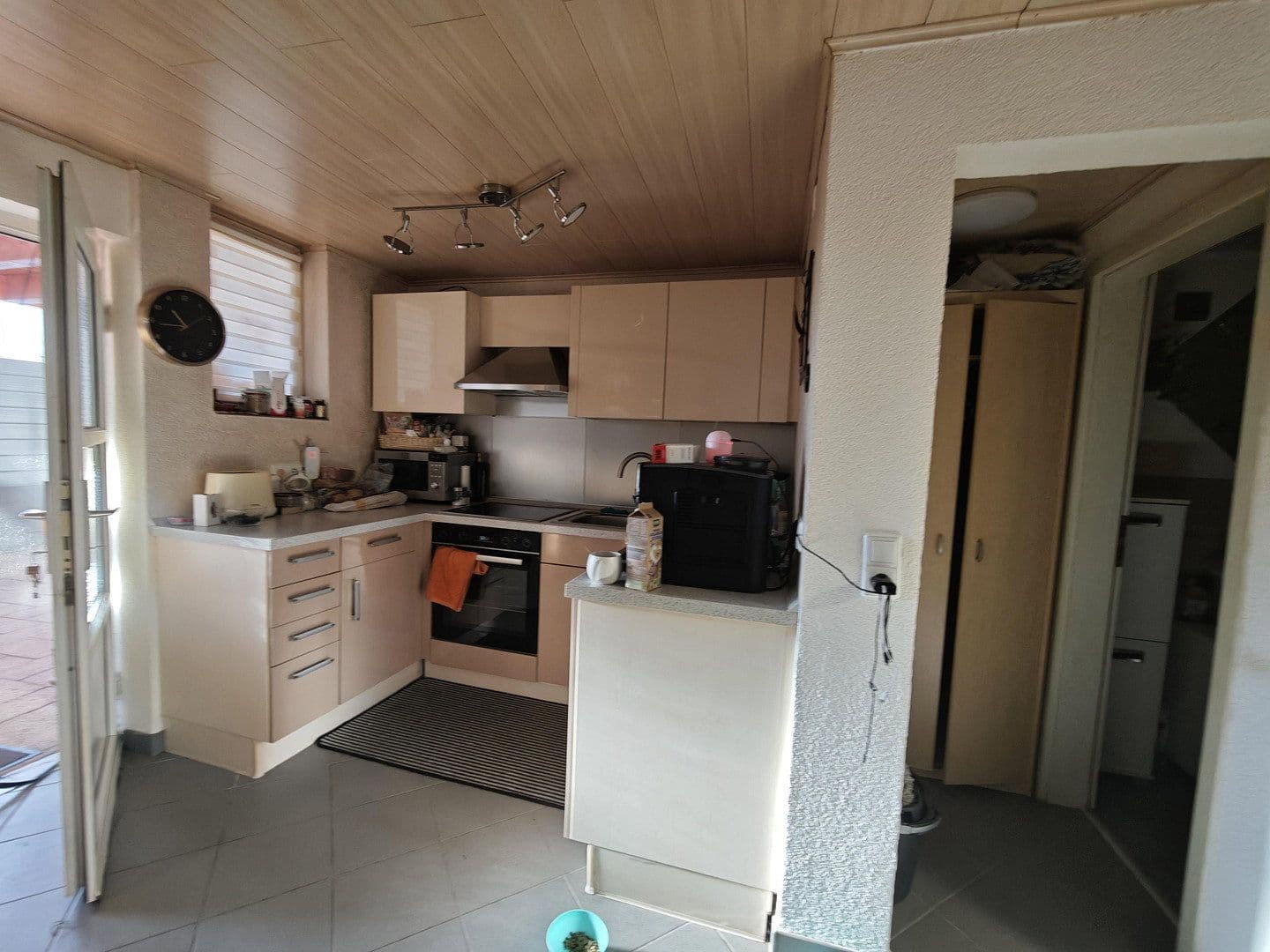 Prodej domu 404 m², pozemek 416 m², Tiefenbronn, Bádensko-Württembersko Prodej domu 404 m², pozemek 416 m², Tiefenbronn, Bádensko-Württembersko