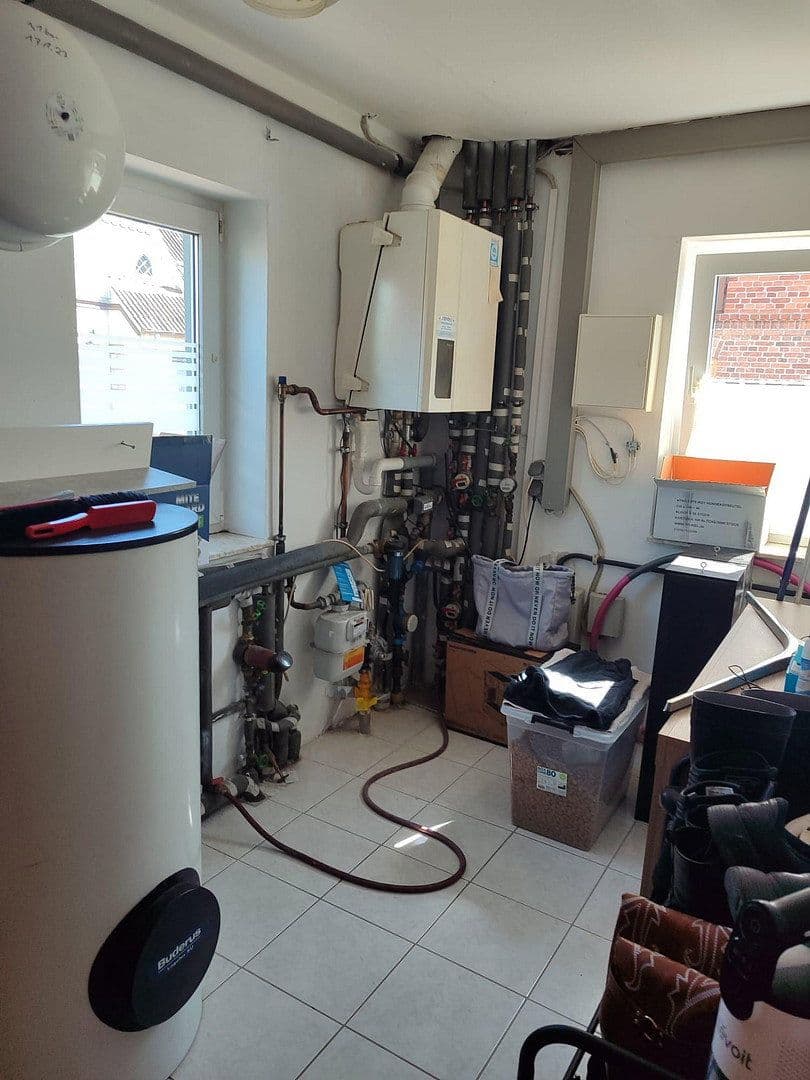 Prodej domu 190 m², pozemek 401 m², Lehmbergstraße 35, Kellinghusen, Šlesvicko-Holštýnsko Prodej domu 190 m², pozemek 401 m², Lehmbergstraße 35, Kellinghusen, Šlesvicko-Holštýnsko