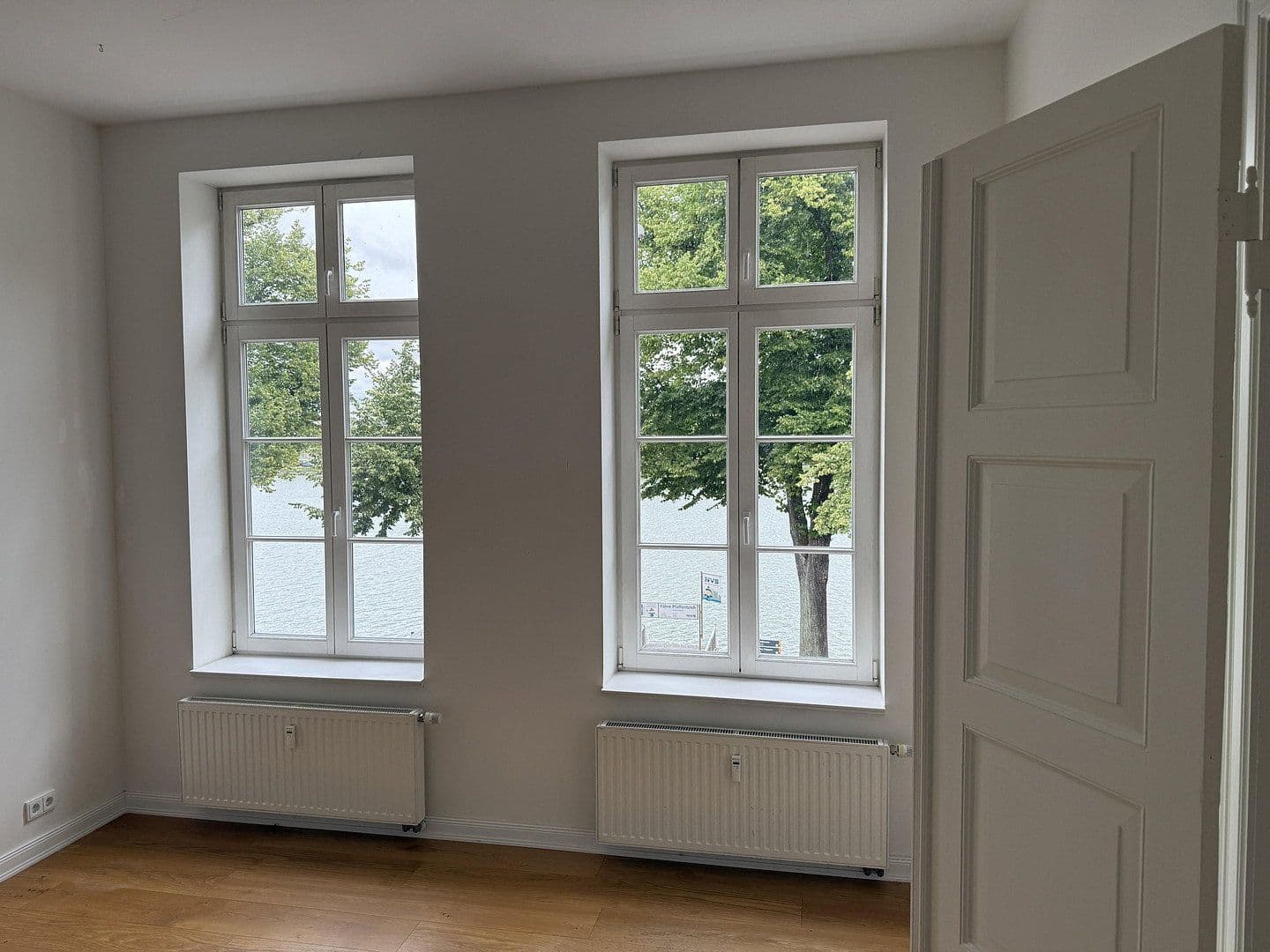 Prodej bytu 2+1 94 m², Alexandrinenstraße, Schwerin, Mecklenburg-Vorpommern Prodej bytu 2+1 94 m², Alexandrinenstraße, Schwerin, Mecklenburg-Vorpommern
