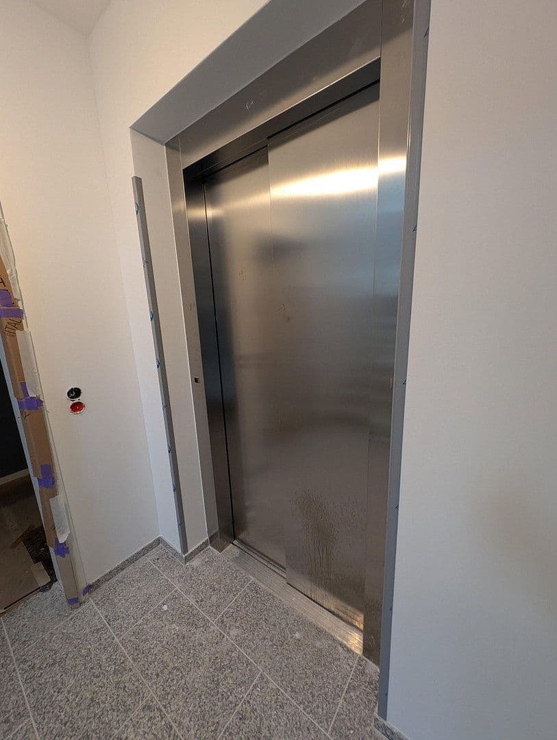 Pronájem bytu 2+1 94 m², Mahlsdorferstr 7-8, Berlin Köpenick, Berlín Pronájem bytu 2+1 94 m², Mahlsdorferstr 7-8, Berlin Köpenick, Berlín