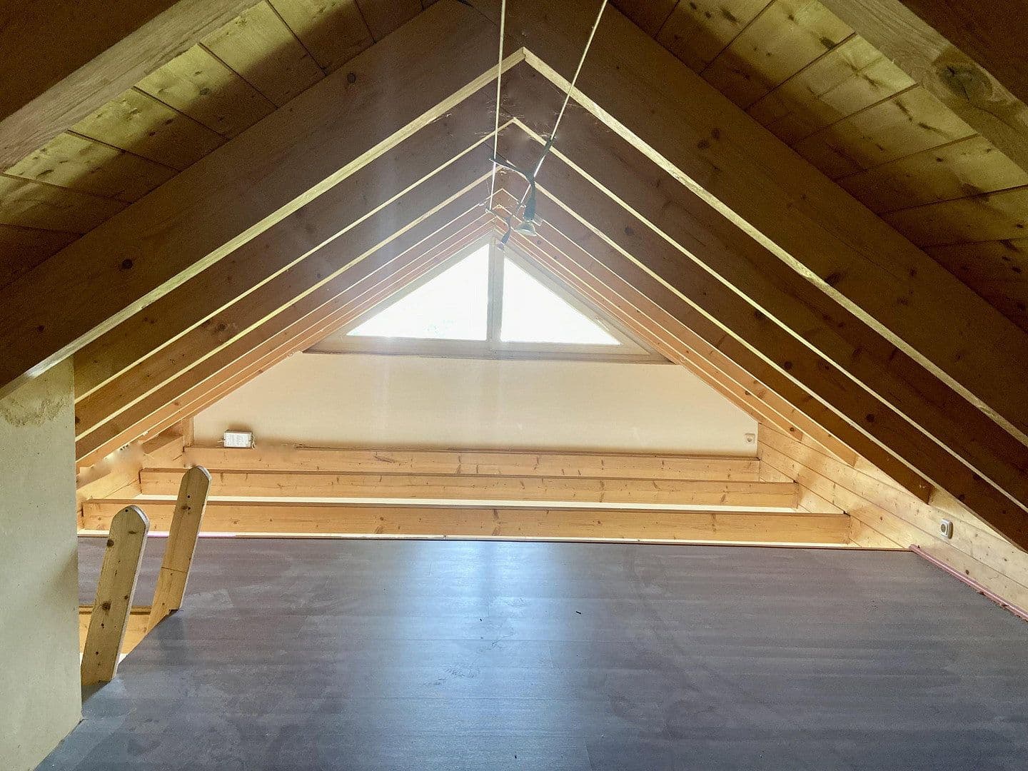 Prodej domu 209 m², pozemek 603 m², Suhl, Durynsko Prodej domu 209 m², pozemek 603 m², Suhl, Durynsko