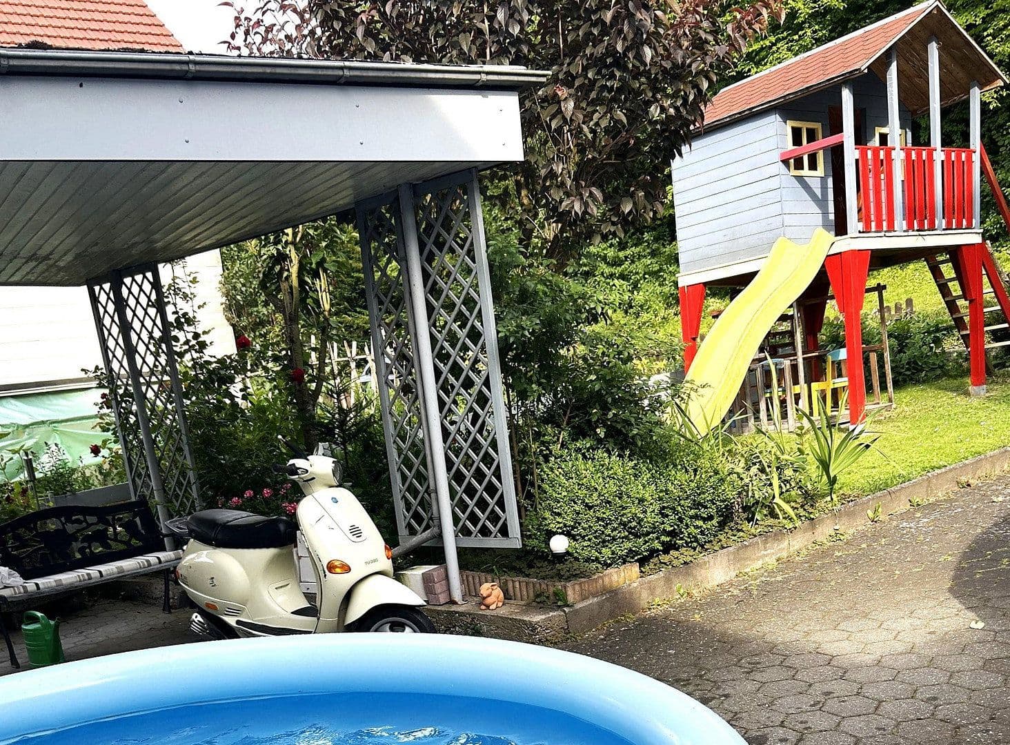 Prodej domu 312 m², pozemek 560 m², Lohgasse 20/18, Ringgau, Hessen Prodej domu 312 m², pozemek 560 m², Lohgasse 20/18, Ringgau, Hessen