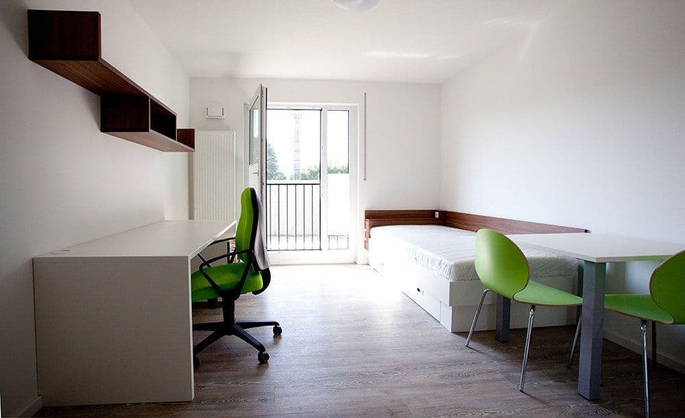 Pronájem bytu 1+1 24 m², Alpenstr. 10a, Augsburg, Bavorsko Pronájem bytu 1+1 24 m², Alpenstr. 10a, Augsburg, Bavorsko