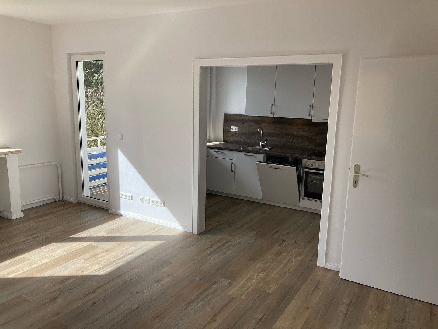 Pronájem bytu 2+1 80 m², Wolfsburg, Dolní Sasko Pronájem bytu 2+1 80 m², Wolfsburg, Dolní Sasko