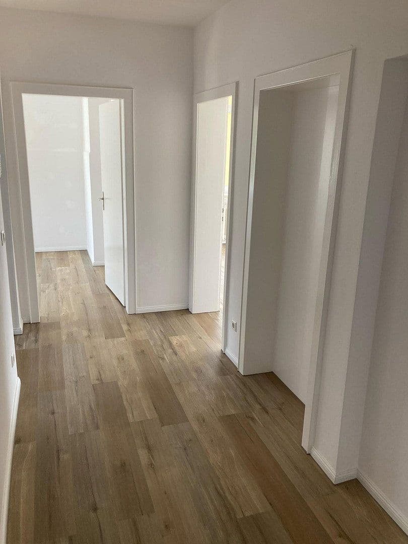 Pronájem bytu 2+1 80 m², Wolfsburg, Dolní Sasko Pronájem bytu 2+1 80 m², Wolfsburg, Dolní Sasko
