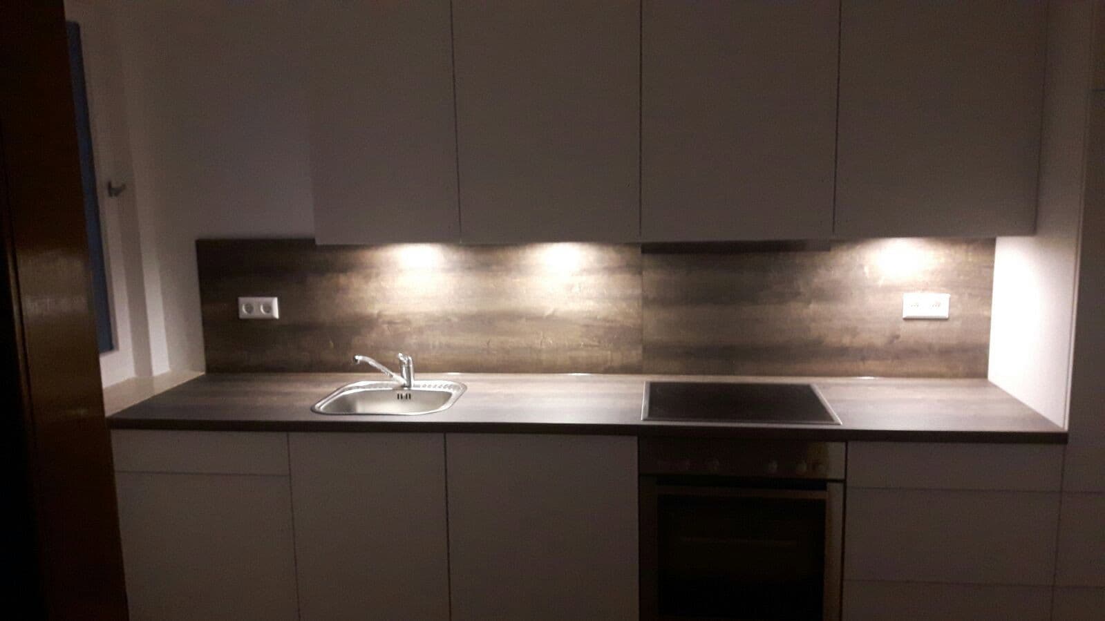 Pronájem bytu 2+1 80 m², Wolfsburg, Dolní Sasko Pronájem bytu 2+1 80 m², Wolfsburg, Dolní Sasko