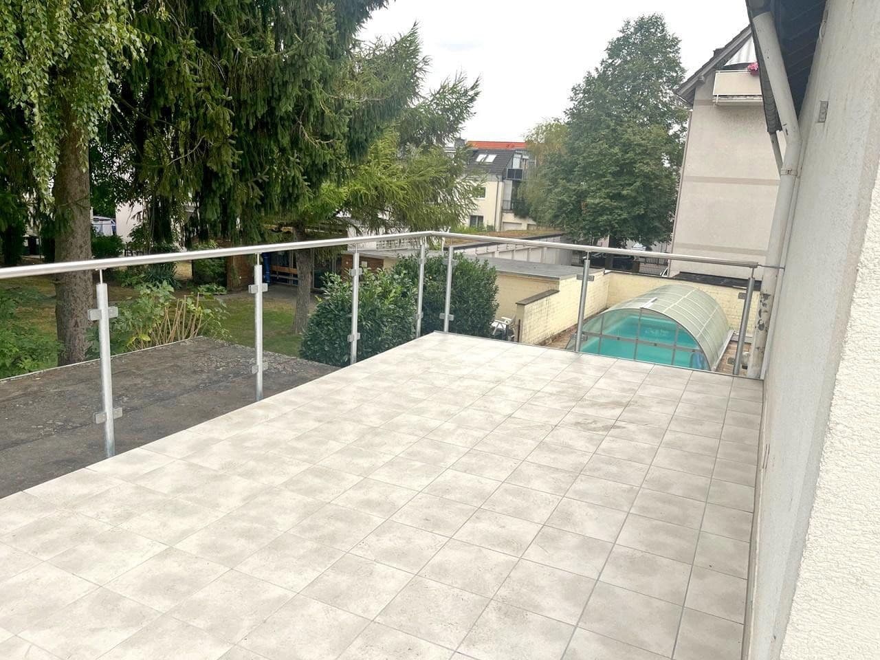 Pronájem bytu 4+kk 135 m², Frankfurt, Hessen Pronájem bytu 4+kk 135 m², Frankfurt, Hessen