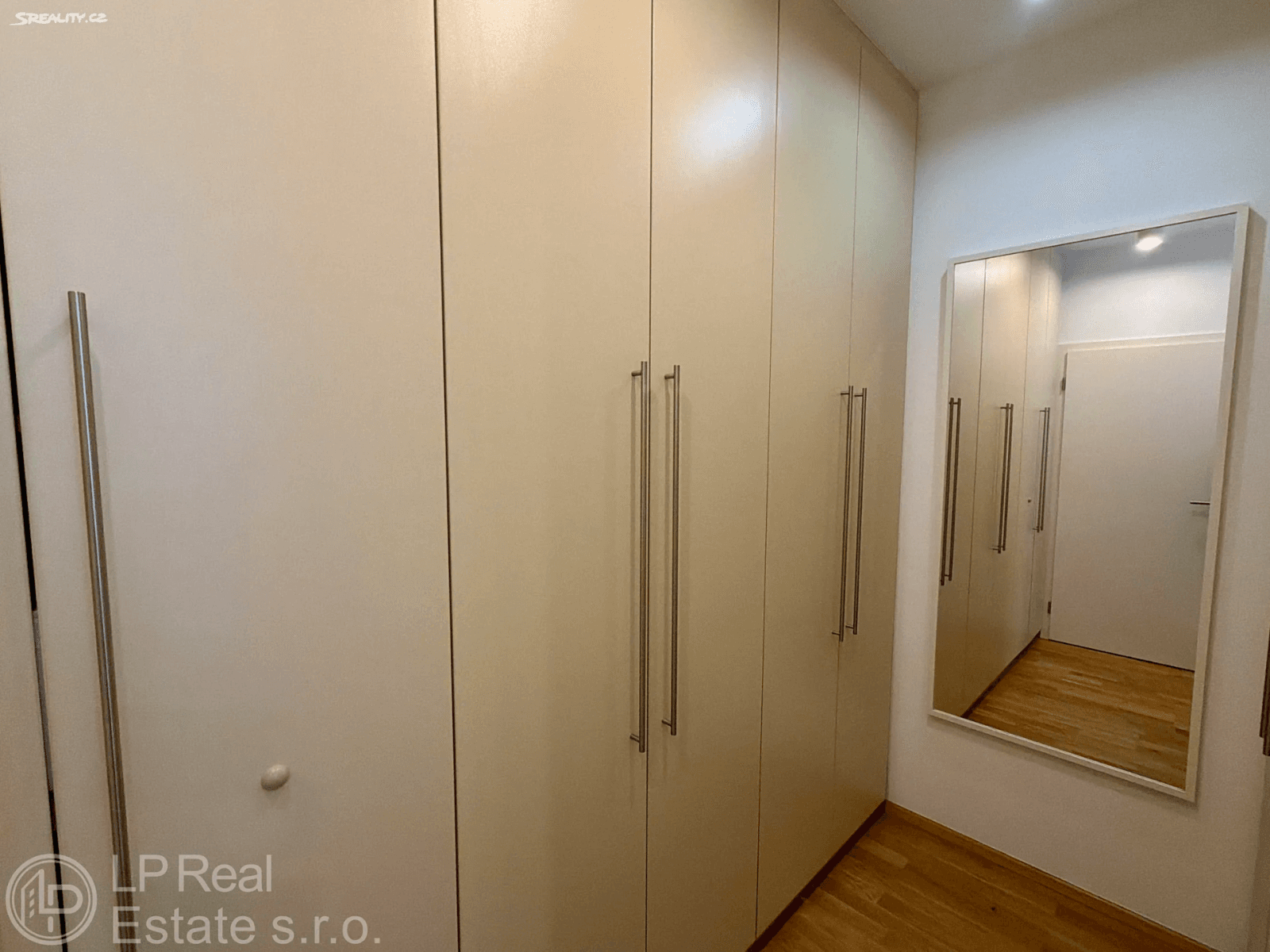 Prodej bytu 3+kk 80 m², Divíškové, Praha, Praha Prodej bytu 3+kk 80 m², Divíškové, Praha, Praha