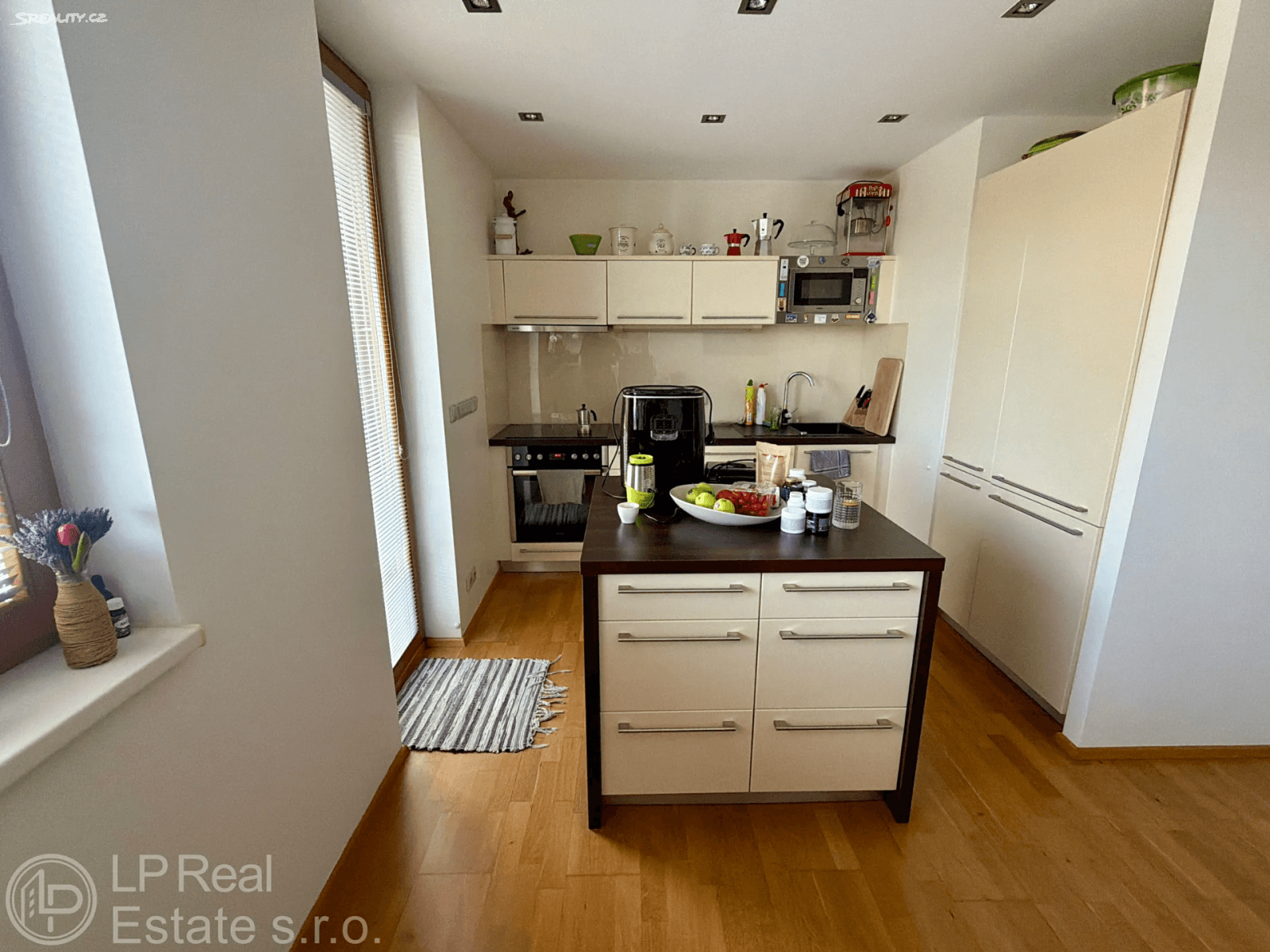 Prodej bytu 3+kk 80 m², Divíškové, Praha, Praha Prodej bytu 3+kk 80 m², Divíškové, Praha, Praha