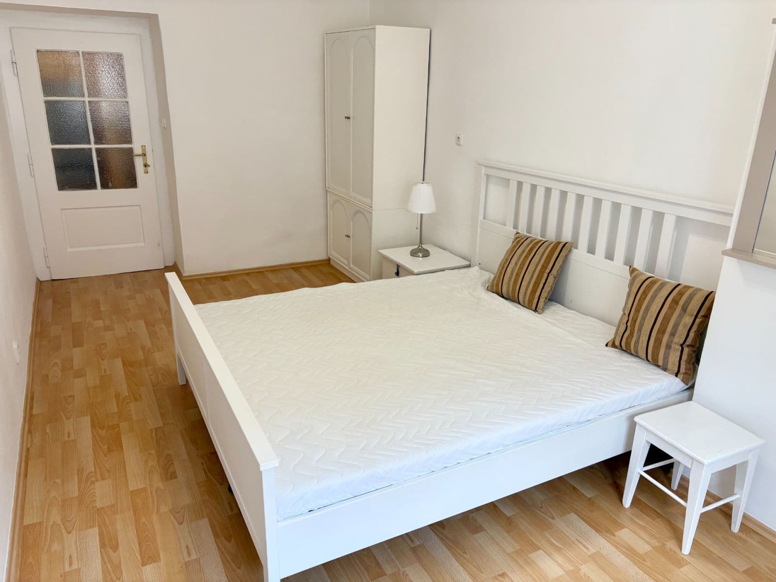 Pronájem bytu 2+kk 50 m², Petra Slezáka, Praha, Praha Pronájem bytu 2+kk 50 m², Petra Slezáka, Praha, Praha