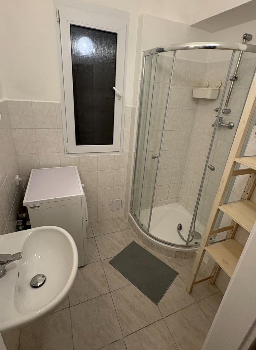 Pronájem bytu 2+kk 50 m², Petra Slezáka, Praha, Praha Pronájem bytu 2+kk 50 m², Petra Slezáka, Praha, Praha