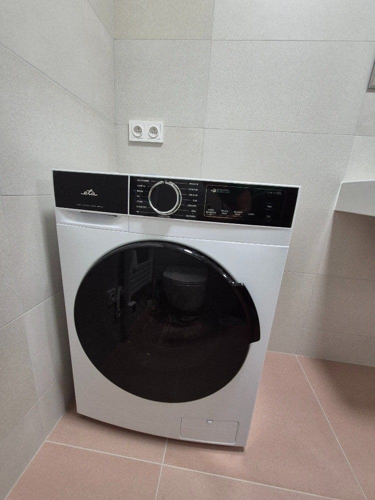Pronájem bytu 2+kk 51 m², Mezitraťová, Praha, Praha Pronájem bytu 2+kk 51 m², Mezitraťová, Praha, Praha