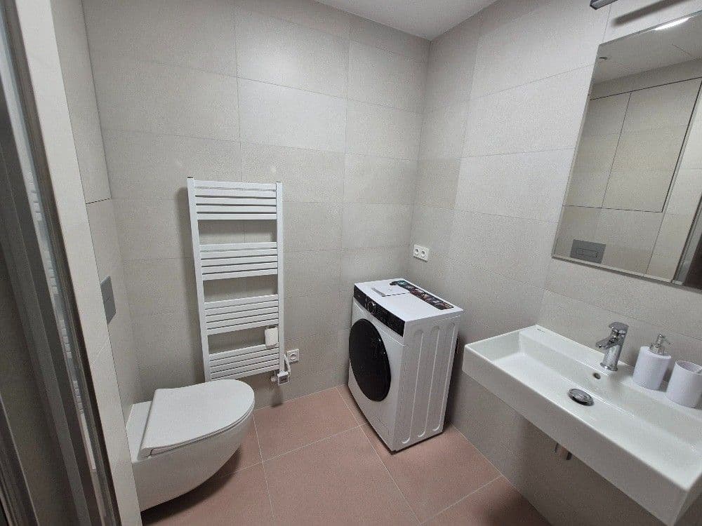 Pronájem bytu 2+kk 51 m², Mezitraťová, Praha, Praha Pronájem bytu 2+kk 51 m², Mezitraťová, Praha, Praha