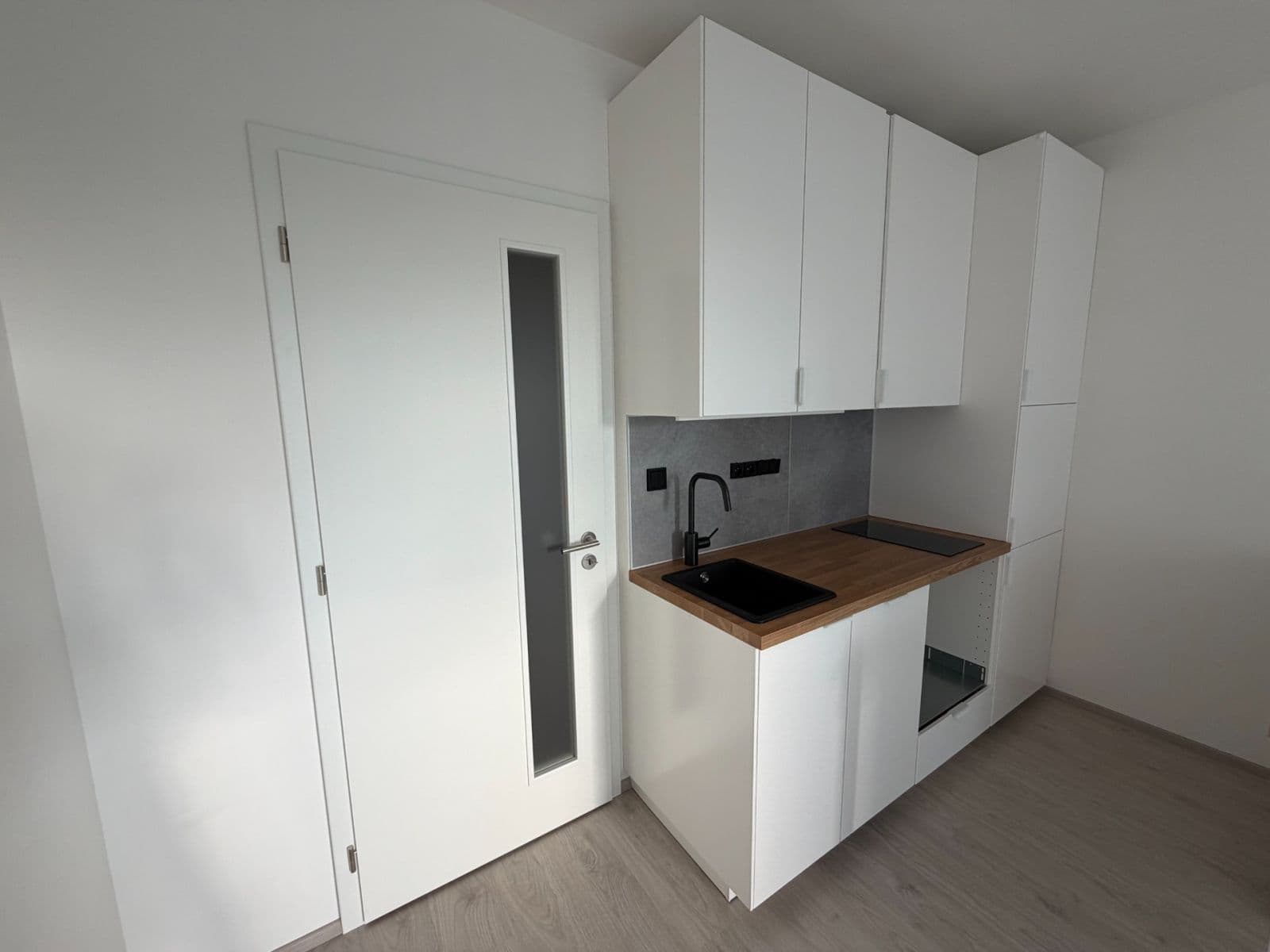 Pronájem bytu 1+kk 32 m², Družstevní, Třebíč, Kraj Vysočina Pronájem bytu 1+kk 32 m², Družstevní, Třebíč, Kraj Vysočina