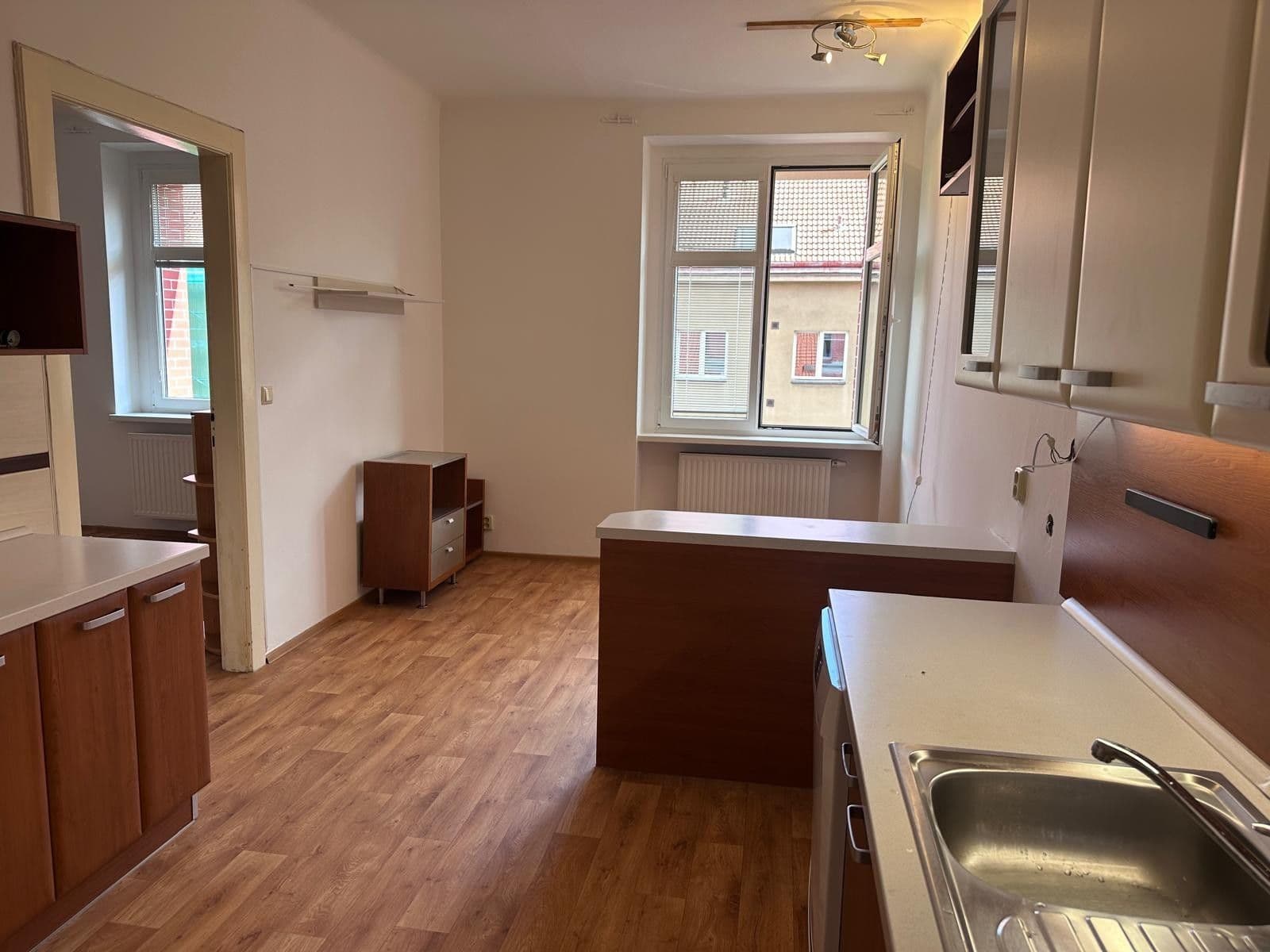 Pronájem bytu 2+kk 43 m², Nemocniční, Praha, Praha Pronájem bytu 2+kk 43 m², Nemocniční, Praha, Praha