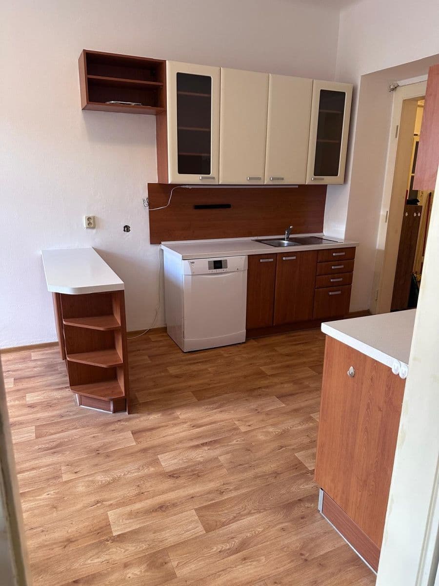 Pronájem bytu 2+kk 43 m², Nemocniční, Praha, Praha Pronájem bytu 2+kk 43 m², Nemocniční, Praha, Praha