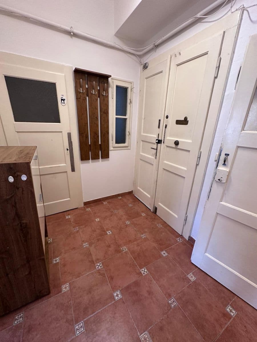 Pronájem bytu 2+kk 43 m², Nemocniční, Praha, Praha Pronájem bytu 2+kk 43 m², Nemocniční, Praha, Praha