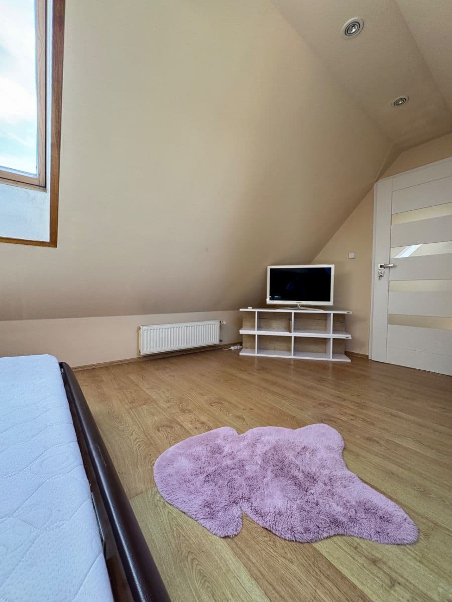 Pronájem bytu 5+kk 220 m², U Waltrovky, Praha, Praha Pronájem bytu 5+kk 220 m², U Waltrovky, Praha, Praha