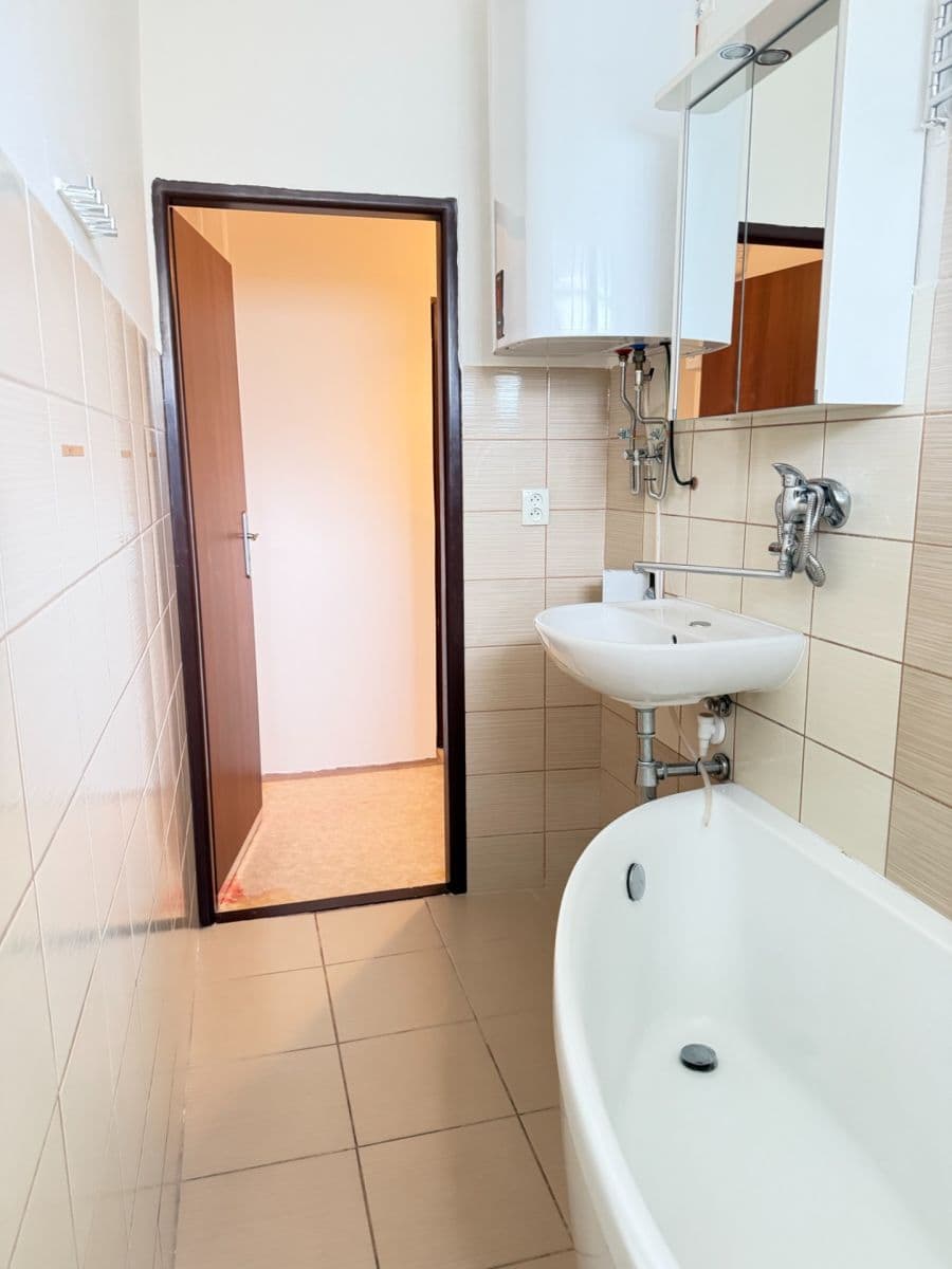 Prodej bytu 2+kk 39 m², Patočkova, Praha, Praha Prodej bytu 2+kk 39 m², Patočkova, Praha, Praha