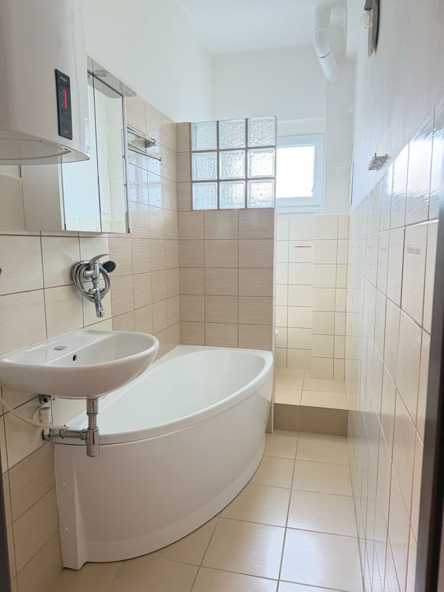 Prodej bytu 2+kk 39 m², Patočkova, Praha, Praha Prodej bytu 2+kk 39 m², Patočkova, Praha, Praha