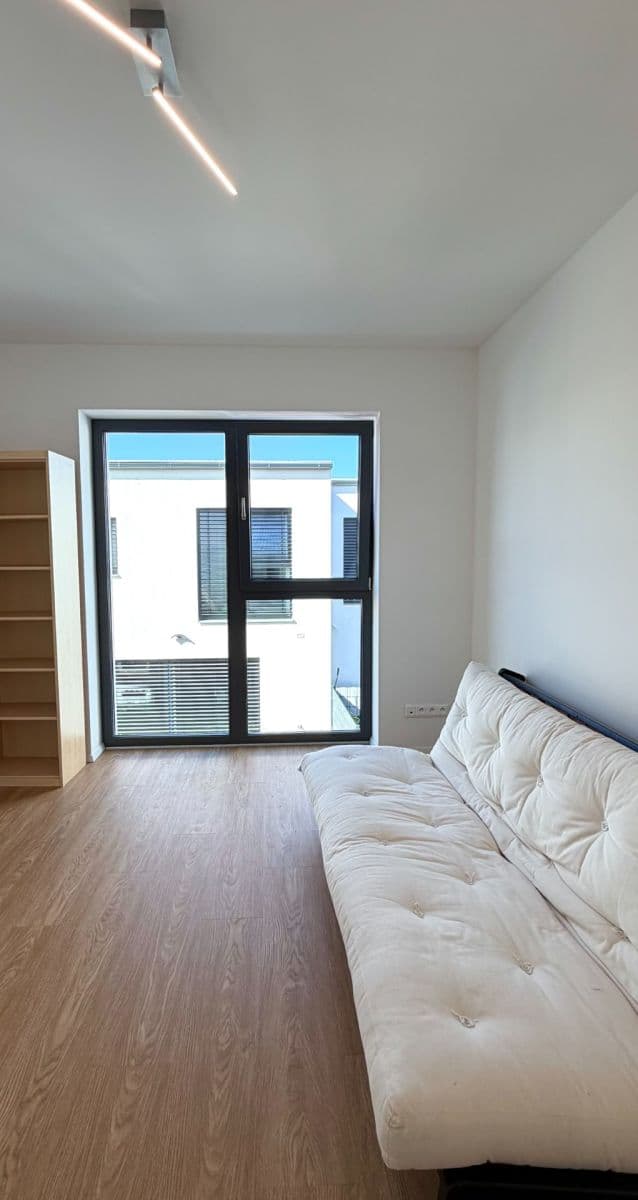 Pronájem domu 102 m², pozemek 179 m², Denivková, Praha, Praha Pronájem domu 102 m², pozemek 179 m², Denivková, Praha, Praha