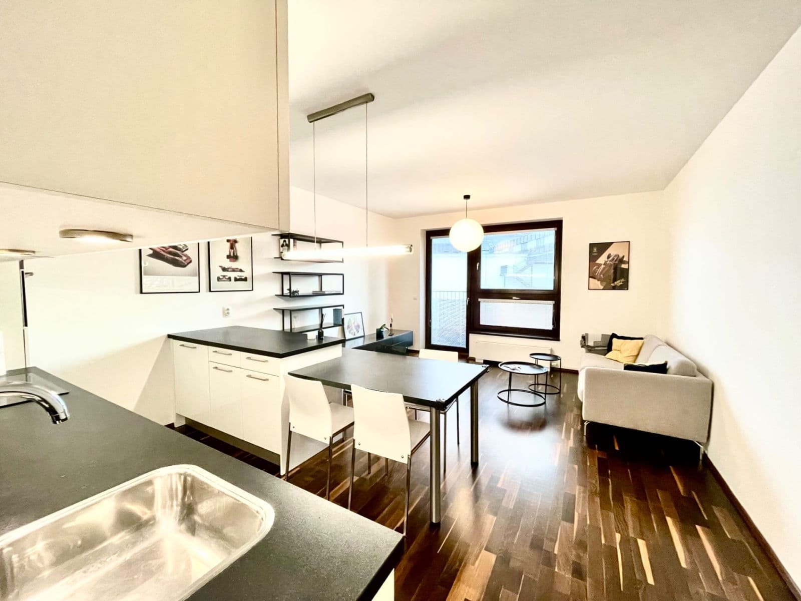 Pronájem bytu 2+kk 69 m², U Uranie, Praha, Praha Pronájem bytu 2+kk 69 m², U Uranie, Praha, Praha