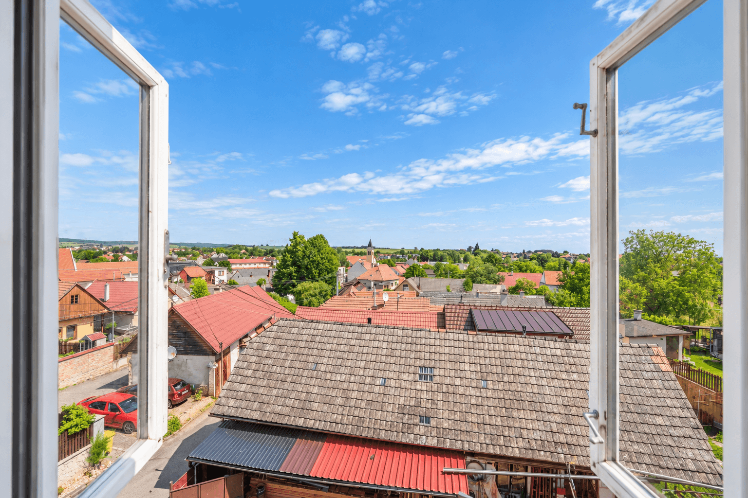 Prodej domu 390 m², pozemek 695 m², Zlechov, Zlínský kraj Prodej domu 390 m², pozemek 695 m², Zlechov, Zlínský kraj