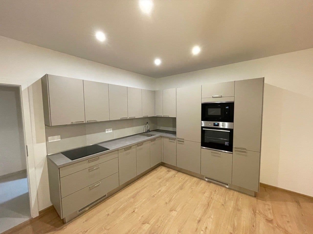 Pronájem bytu 2+kk 50 m², Buková, Jihlava, Kraj Vysočina Pronájem bytu 2+kk 50 m², Buková, Jihlava, Kraj Vysočina
