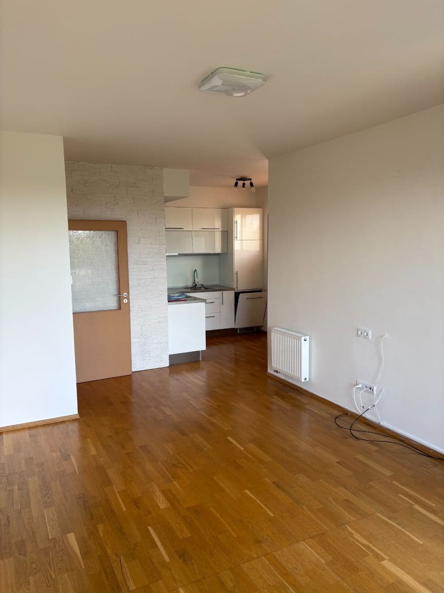 Pronájem bytu 2+kk 53 m², U Vodojemu, Brandýs nad Labem-Stará Boleslav, Středočeský kraj Pronájem bytu 2+kk 53 m², U Vodojemu, Brandýs nad Labem-Stará Boleslav, Středočeský kraj