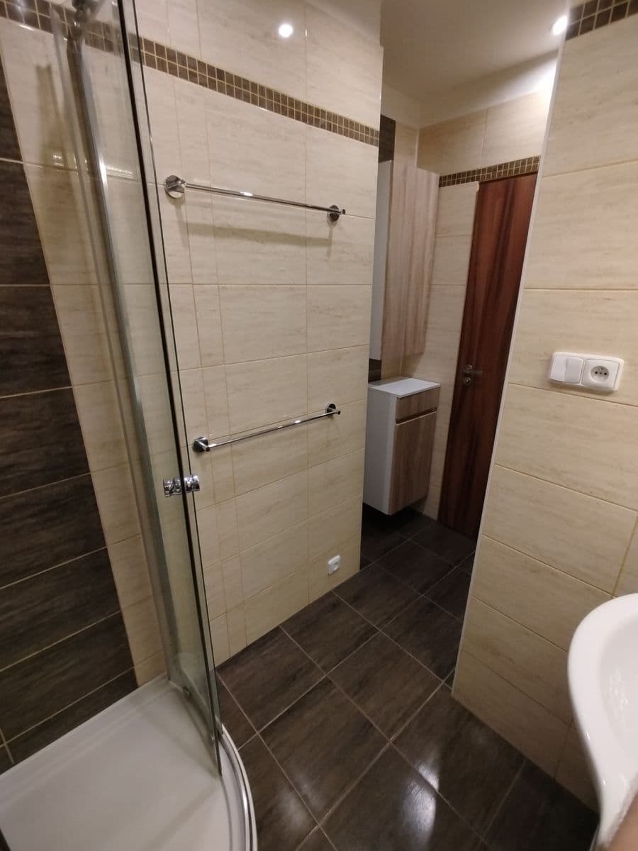 Pronájem bytu 1+kk 33 m², Michelská, Praha, Praha Pronájem bytu 1+kk 33 m², Michelská, Praha, Praha