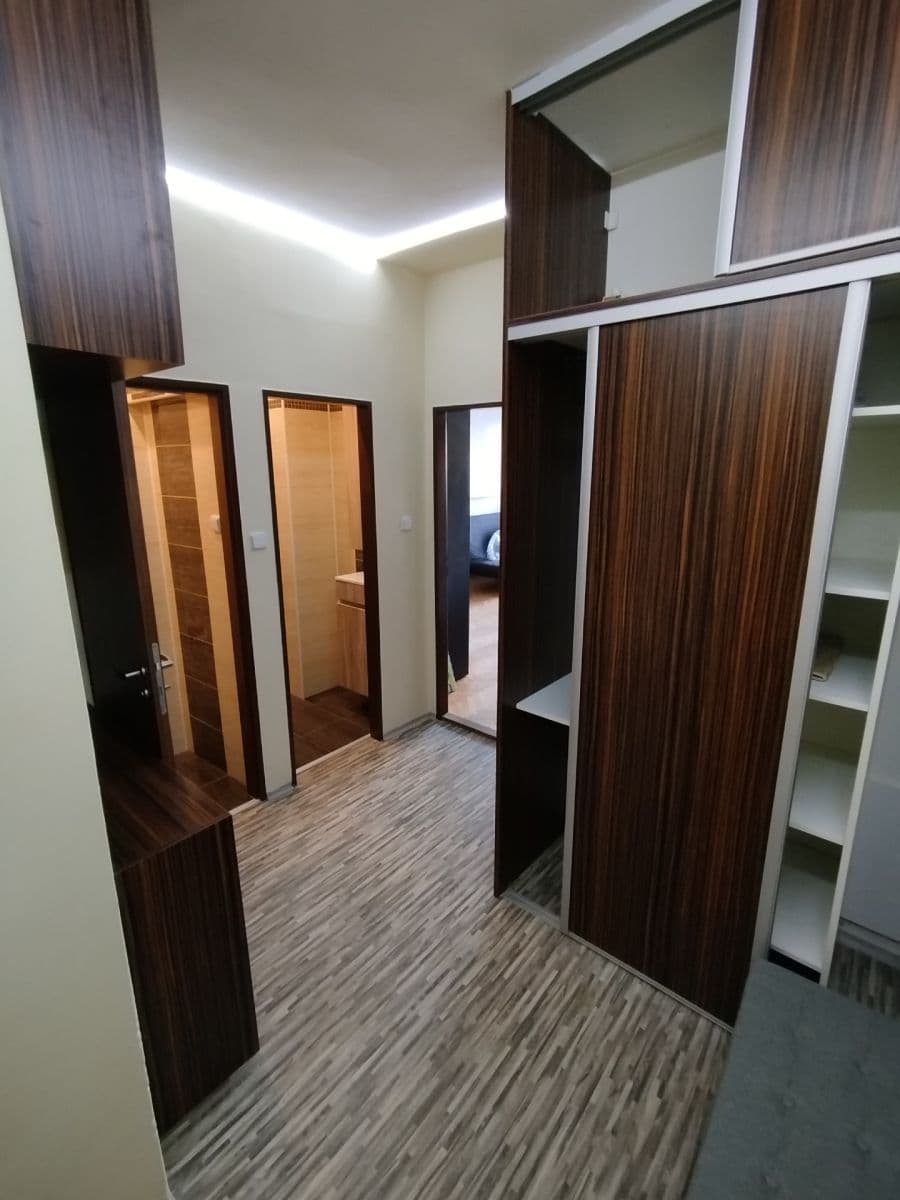 Pronájem bytu 1+kk 33 m², Michelská, Praha, Praha Pronájem bytu 1+kk 33 m², Michelská, Praha, Praha