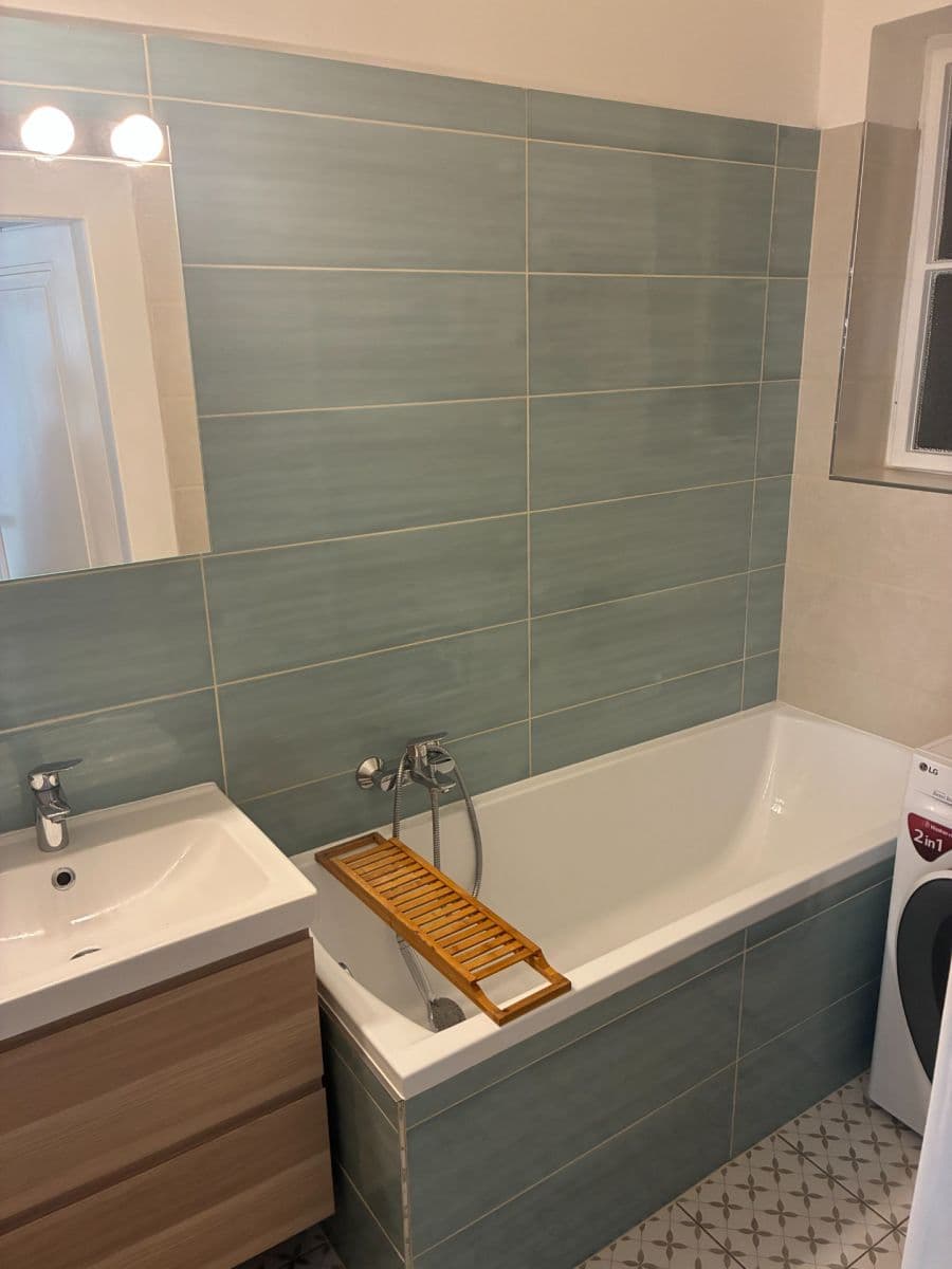 Pronájem bytu 2+kk 48 m², U Smaltovny, Praha, Praha Pronájem bytu 2+kk 48 m², U Smaltovny, Praha, Praha