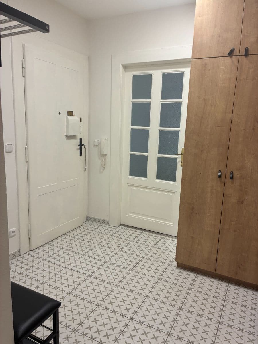 Pronájem bytu 2+kk 48 m², U Smaltovny, Praha, Praha Pronájem bytu 2+kk 48 m², U Smaltovny, Praha, Praha