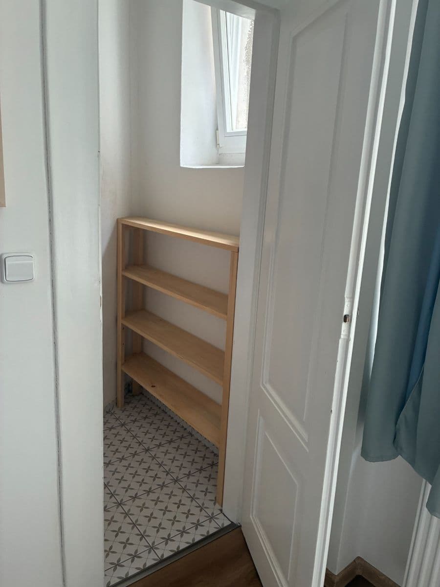Pronájem bytu 2+kk 48 m², U Smaltovny, Praha, Praha Pronájem bytu 2+kk 48 m², U Smaltovny, Praha, Praha