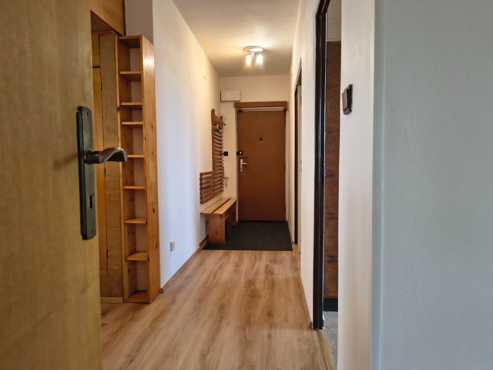 Pronájem bytu 3+1 71 m², Chvatěrubská, Praha, Praha Pronájem bytu 3+1 71 m², Chvatěrubská, Praha, Praha