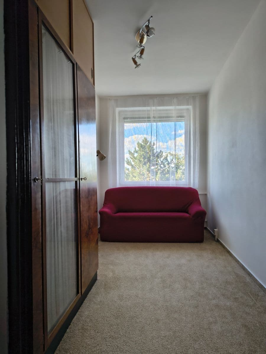 Pronájem bytu 3+1 71 m², Chvatěrubská, Praha, Praha Pronájem bytu 3+1 71 m², Chvatěrubská, Praha, Praha