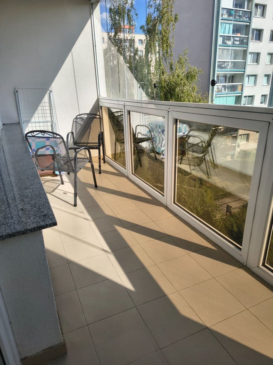 Pronájem bytu 3+1 71 m², Chvatěrubská, Praha, Praha Pronájem bytu 3+1 71 m², Chvatěrubská, Praha, Praha